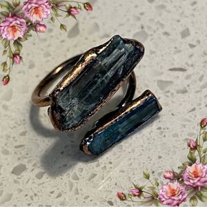 Retro Style Natural Crystals Cluster Big Statement Adjustable Ring